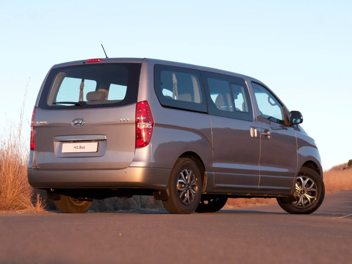 Hyundai H-1 II Рестайлинг 2 Минивэн — фото 2