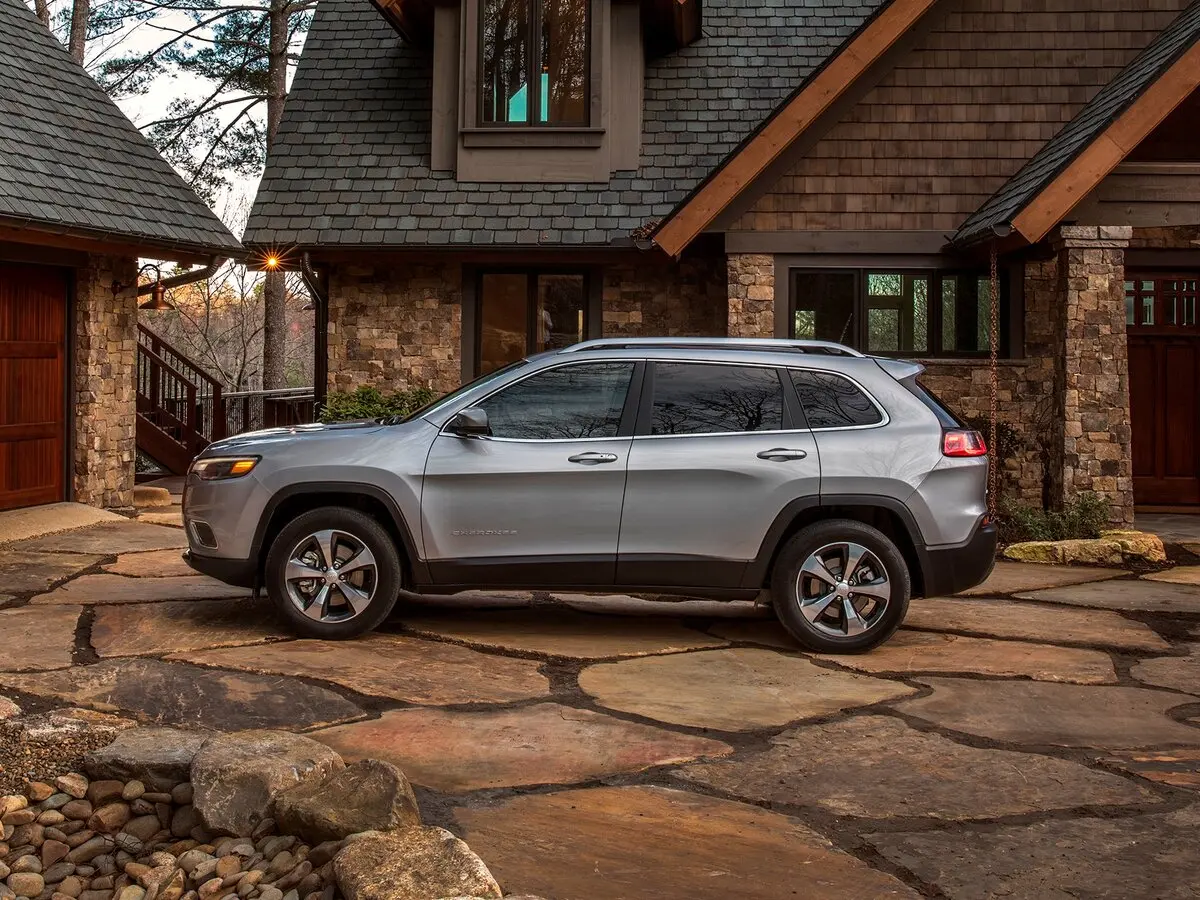 Jeep Cherokee V (KL) Рестайлинг Внедорожник 5 дв. — photo 2