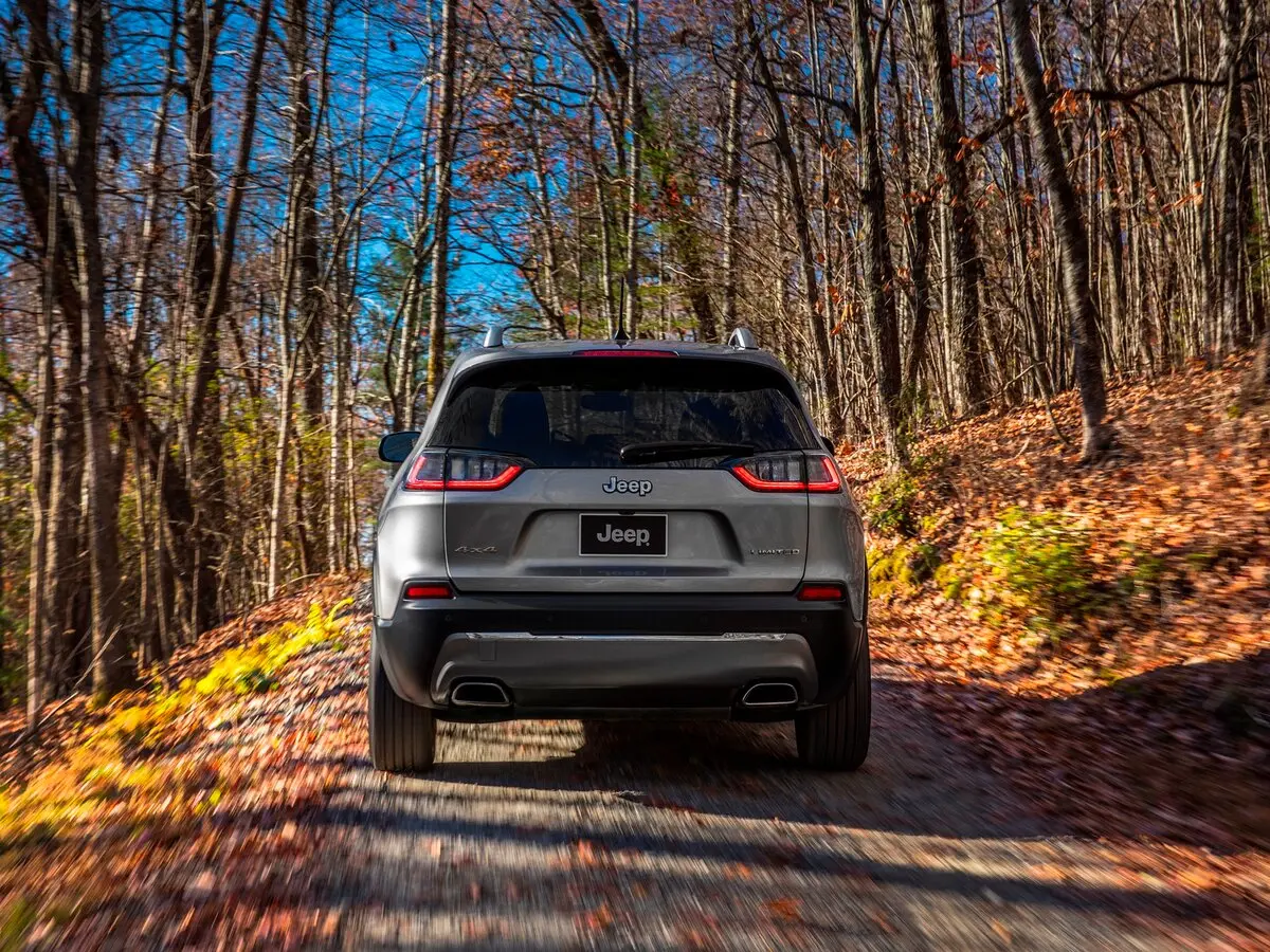 Jeep Cherokee V (KL) Рестайлинг Внедорожник 5 дв. — photo 4