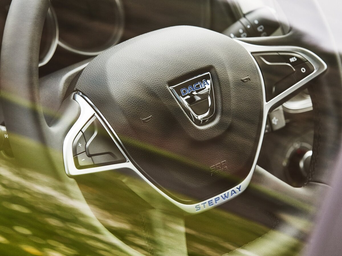 Dacia Logan II Рестайлинг Универсал 5 дв. Stepway — фото 8