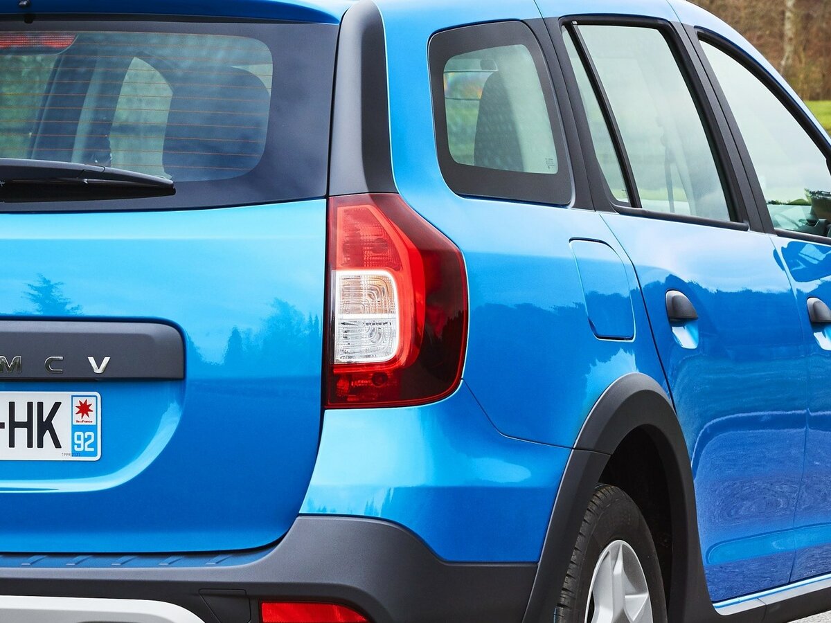 Dacia Logan II Рестайлинг Универсал 5 дв. Stepway — фото 13