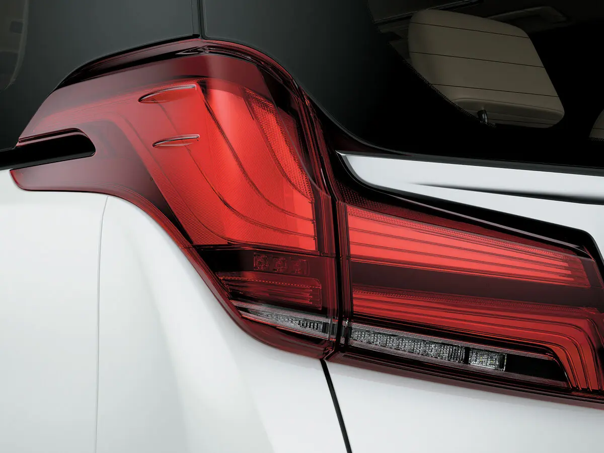 Toyota Alphard III Рестайлинг Минивэн — фото 6