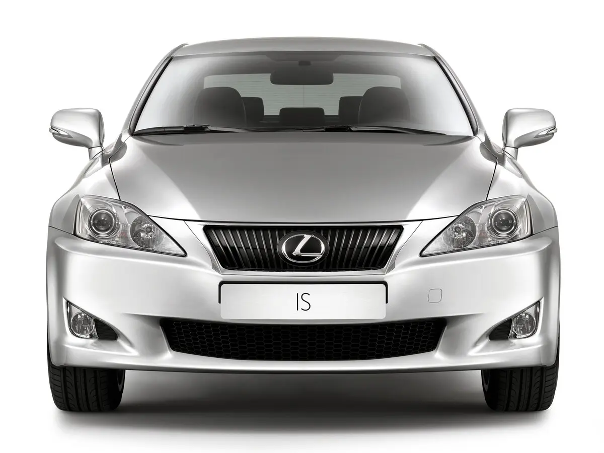 Lexus IS II Рестайлинг Седан — фото 3