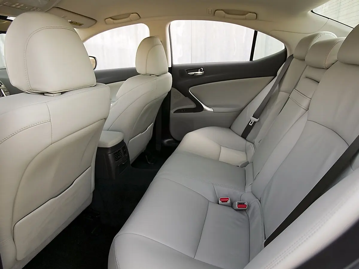 Lexus IS II Рестайлинг Седан — фото 10