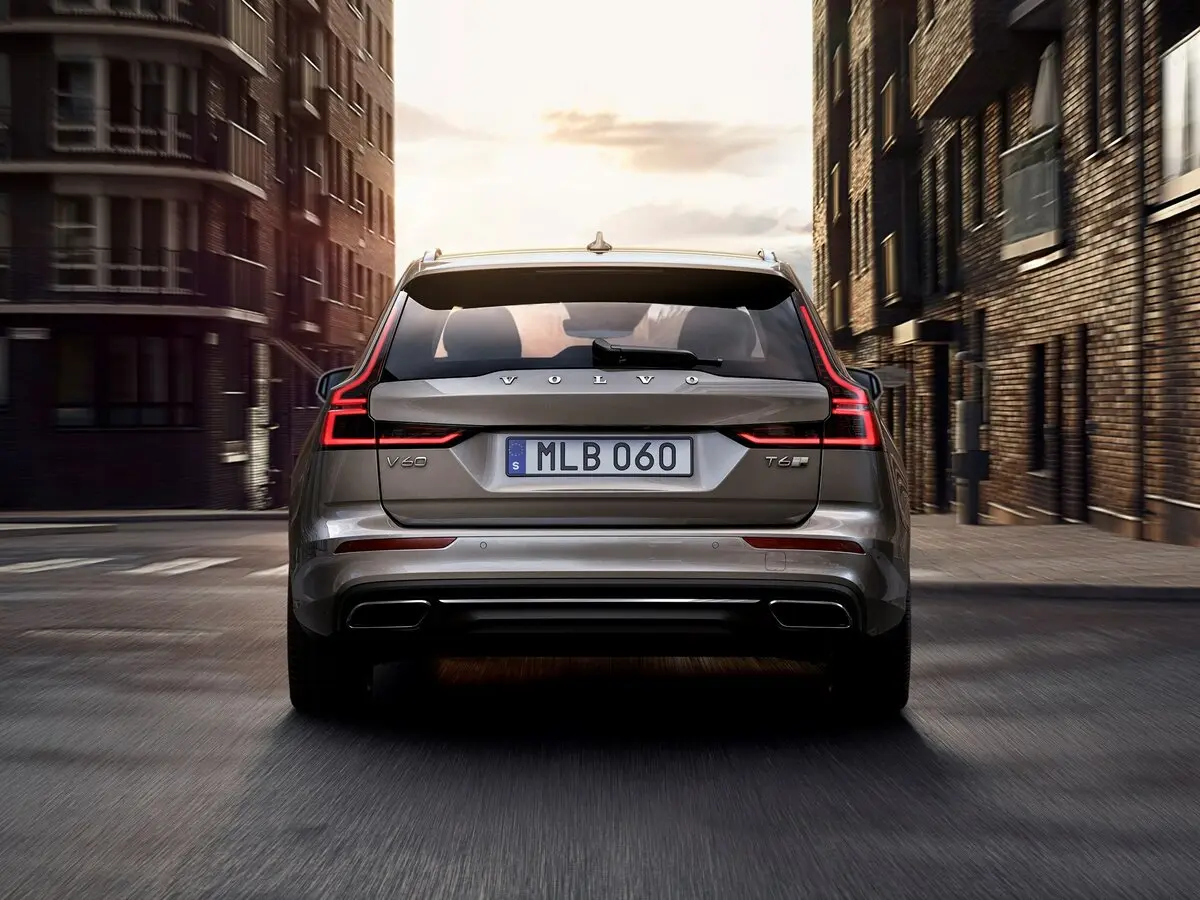Volvo V60 II Универсал 5 дв. — сүрөт 4