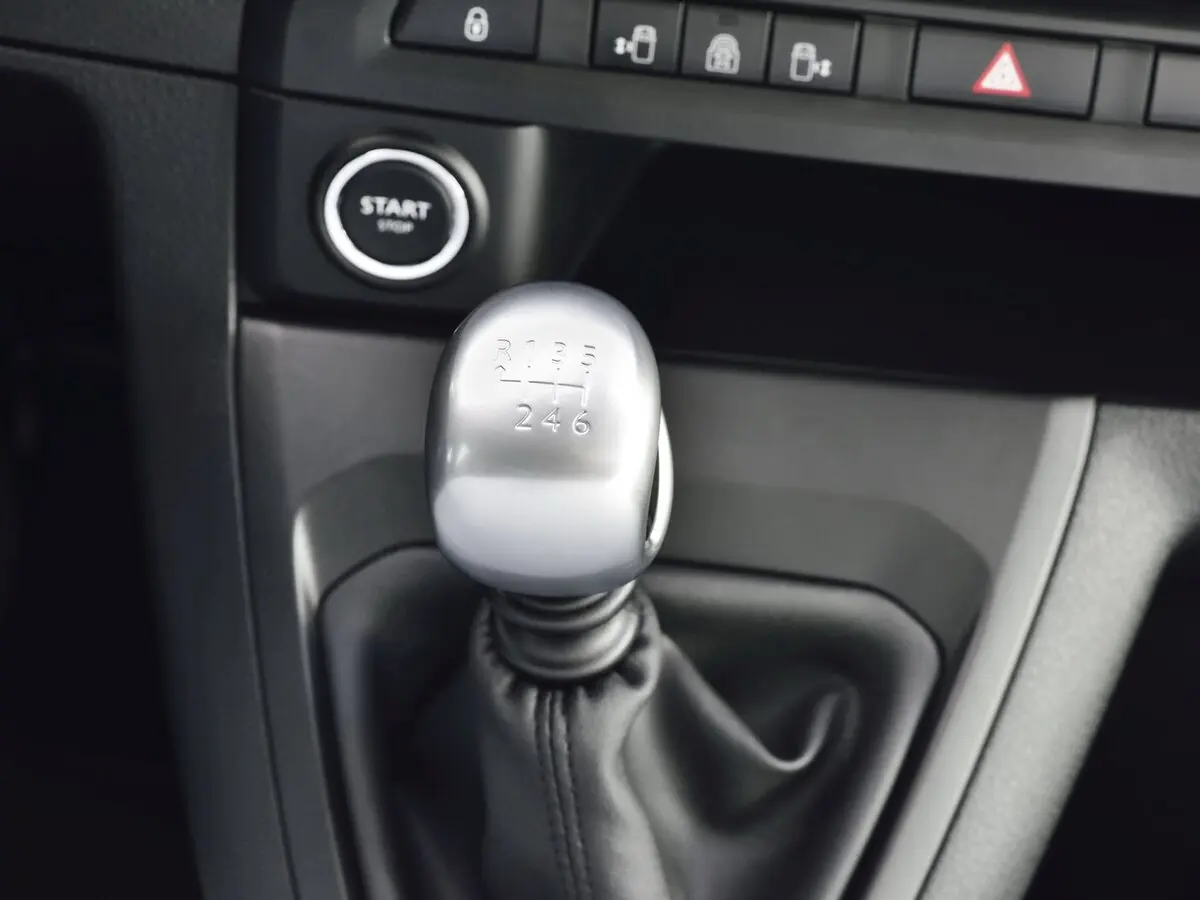 Toyota ProAce II Минивэн L1 — сүрөт 11
