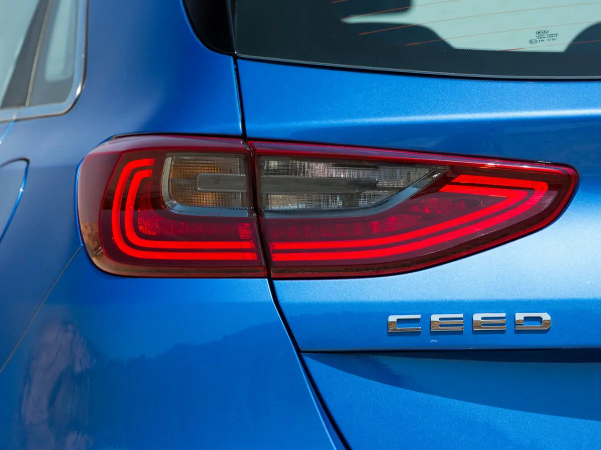 Kia Ceed III Хэтчбек 5 дв. — 照片 16