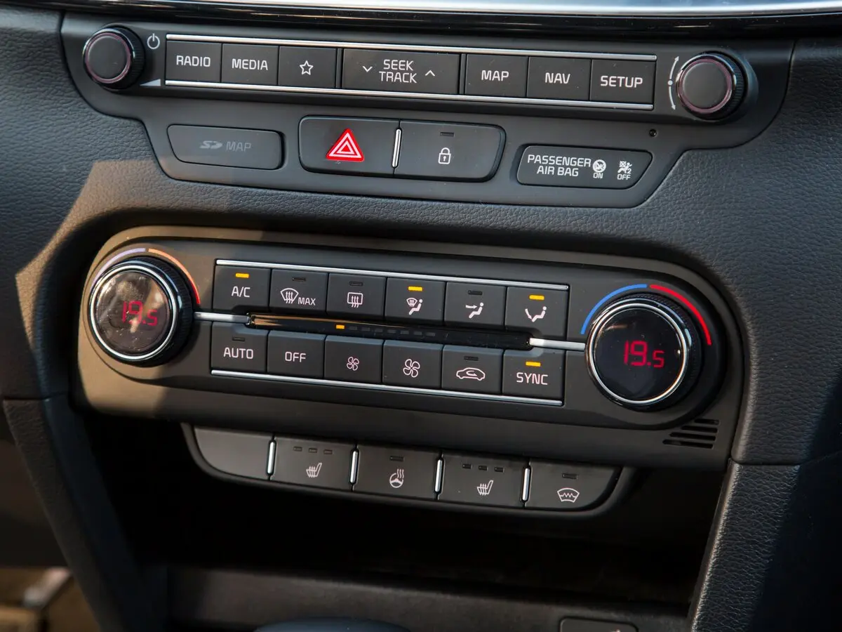 Kia Ceed III Хэтчбек 5 дв. — 照片 37