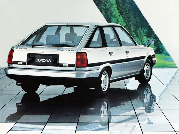 Toyota Corona VIII (Е150, T160) Рестайлинг Лифтбек — фото 2