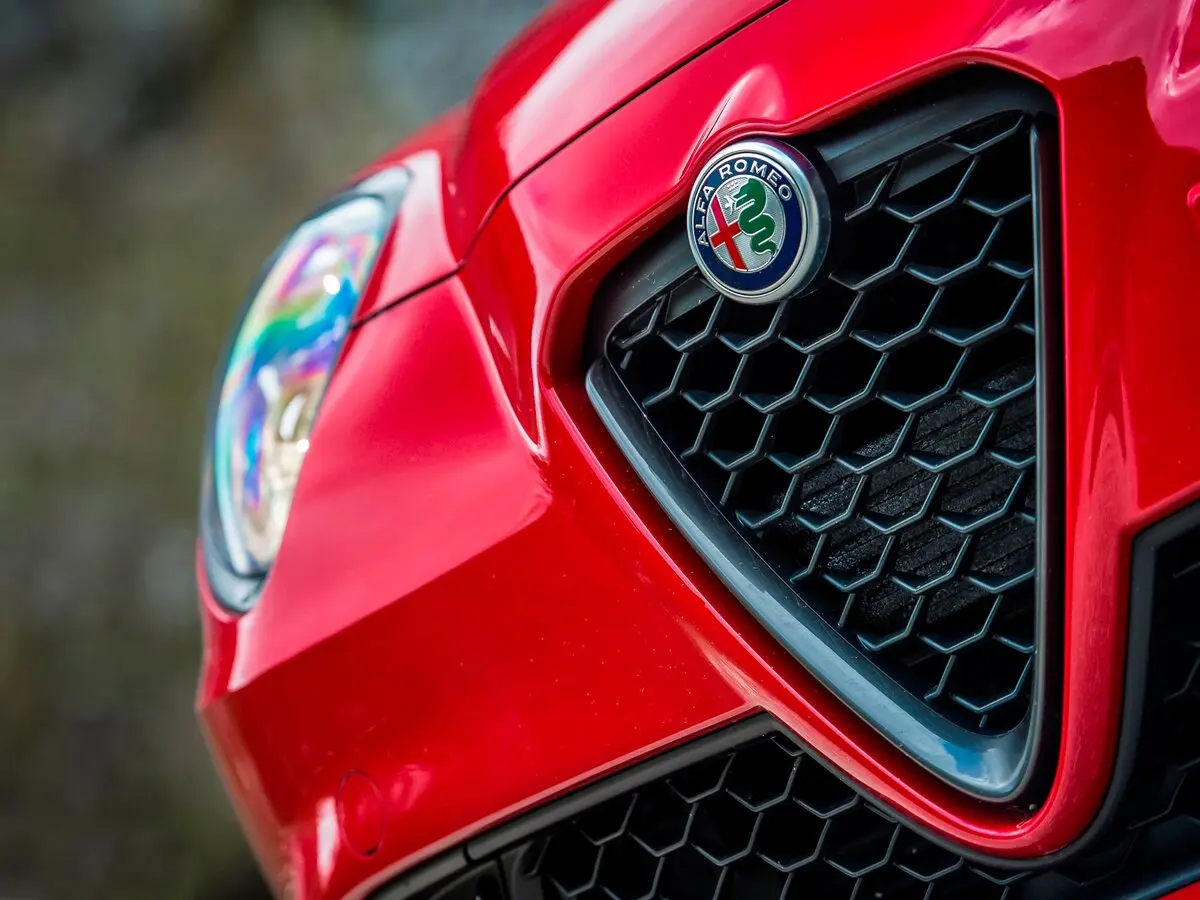 Alfa Romeo MiTo I Рестайлинг 2 Хэтчбек 3 дв. — сүрөт 12