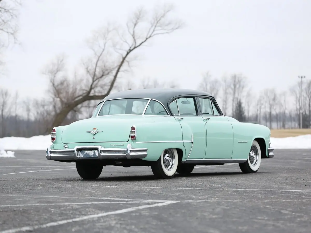 Chrysler Imperial VI Седан Custom — сүрөт 5