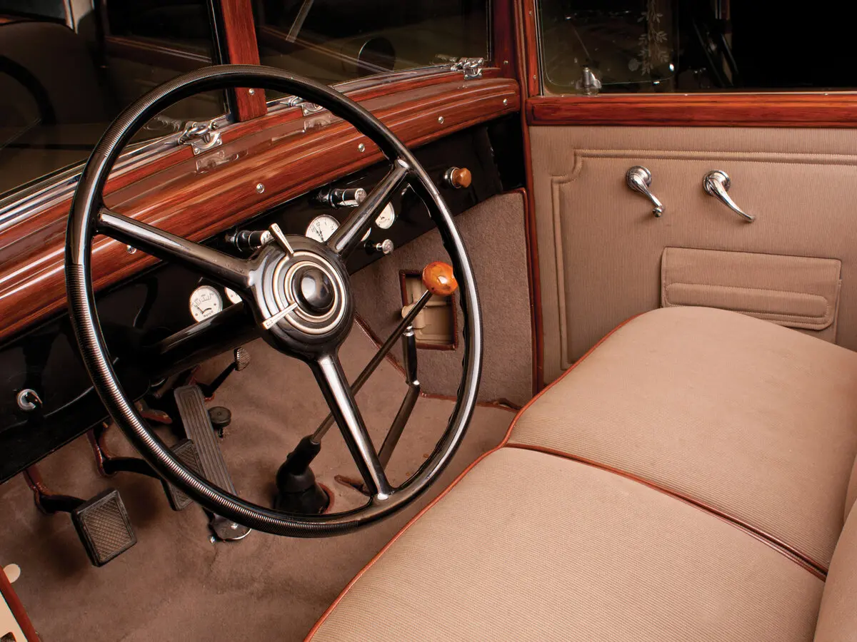 Chrysler Imperial II Седан — сүрөт 6