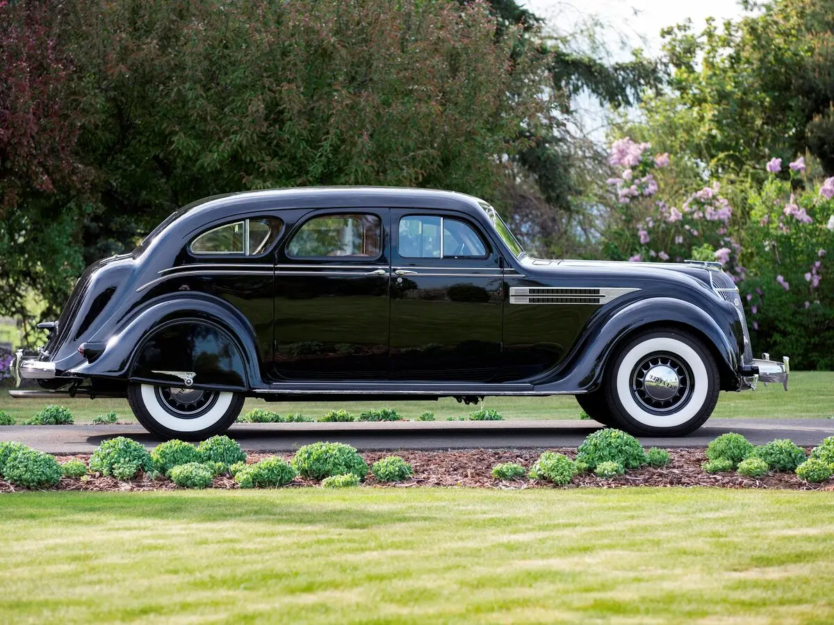 Chrysler Imperial III Седан — сүрөт 2