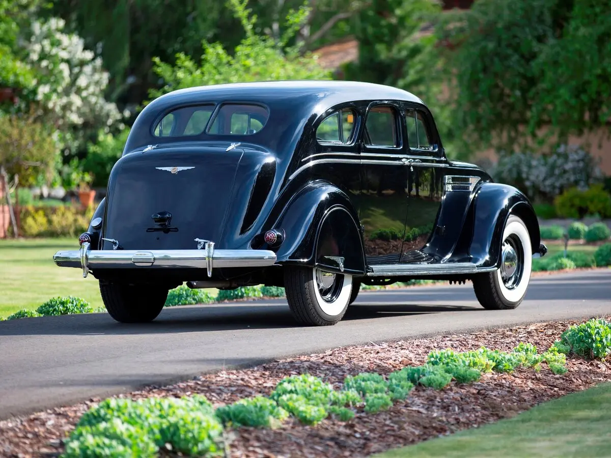 Chrysler Imperial III Седан — сүрөт 5