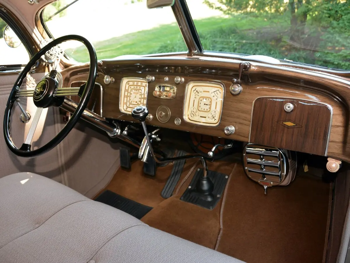 Chrysler Imperial III Седан — сүрөт 6