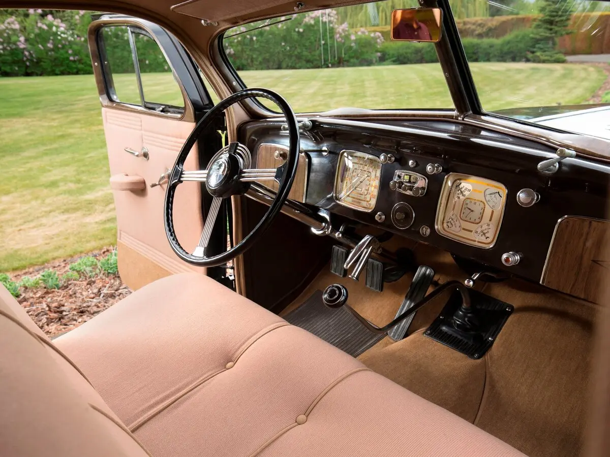 Chrysler Imperial III Седан — сүрөт 7