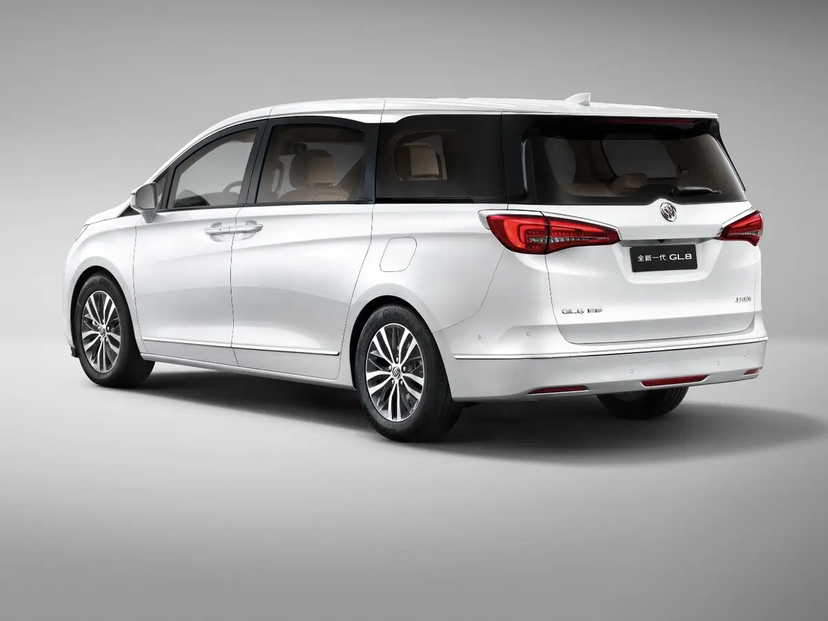 Buick GL8 III Минивэн — photo 5