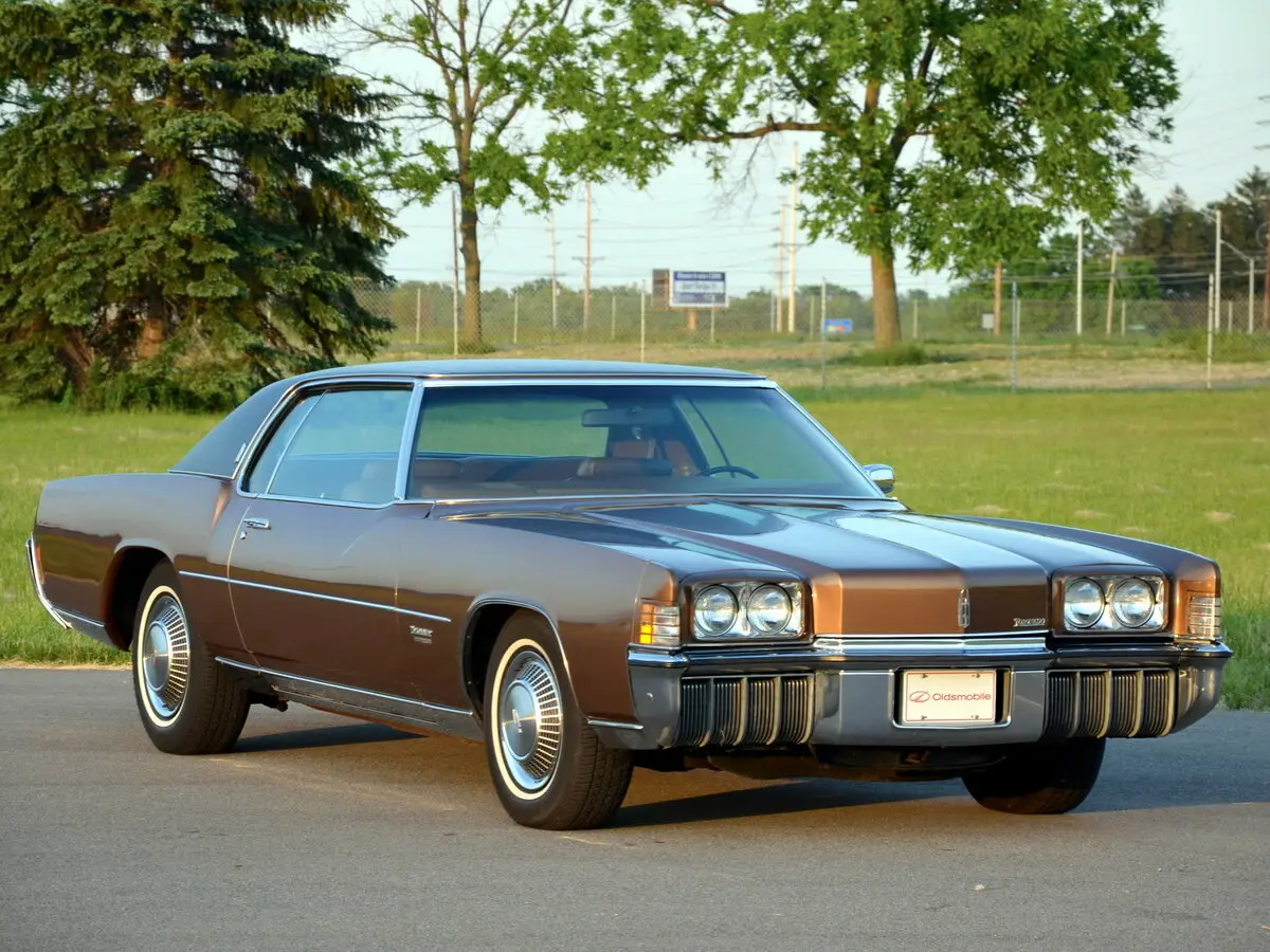 Oldsmobile Toronado II Купе-хардтоп — 照片 3