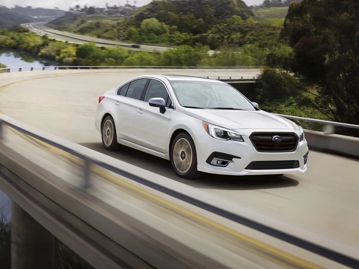 Subaru Legacy VI Рестайлинг Седан — фото 3
