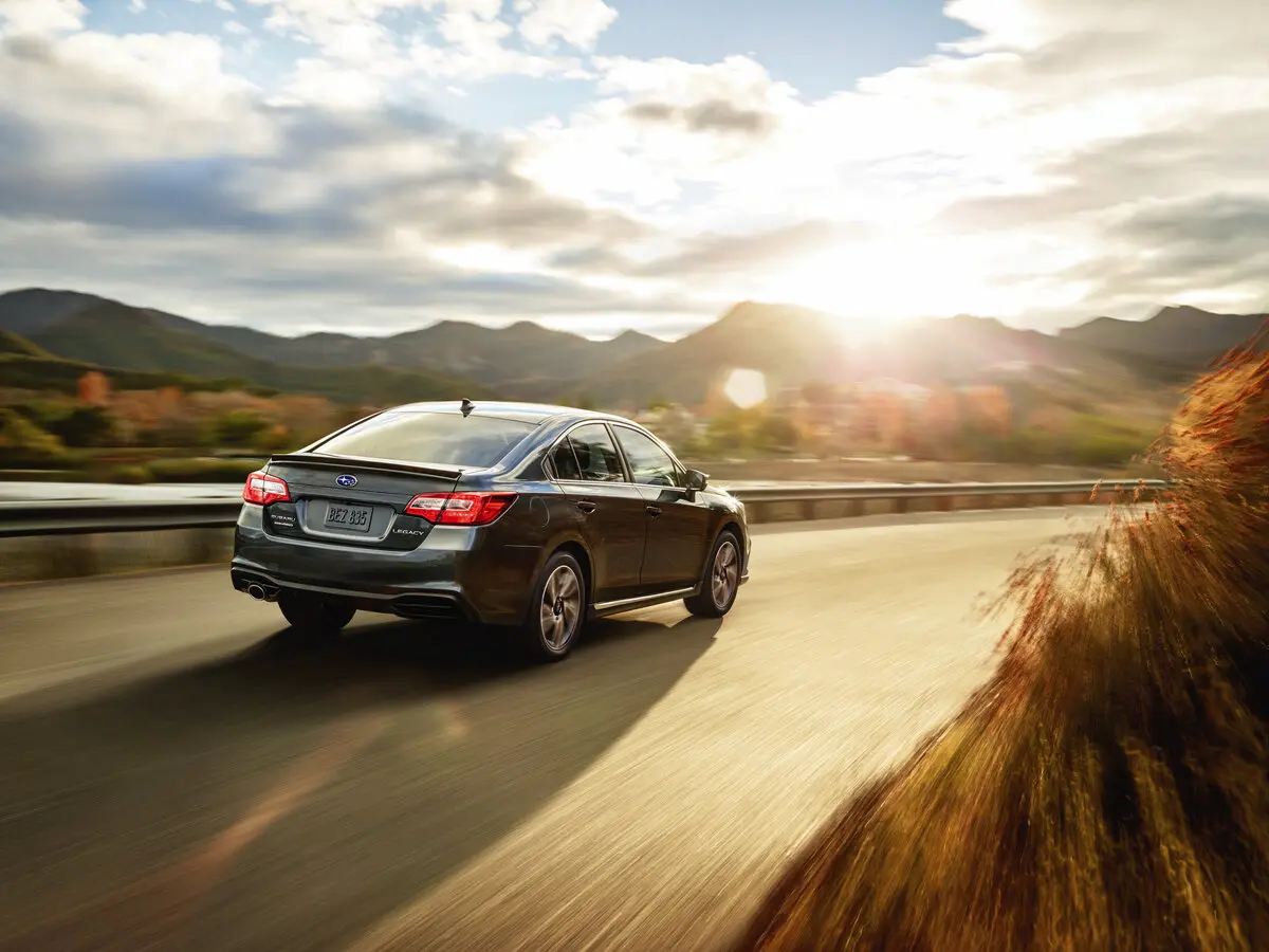 Subaru Legacy VI Рестайлинг Седан — фото 4