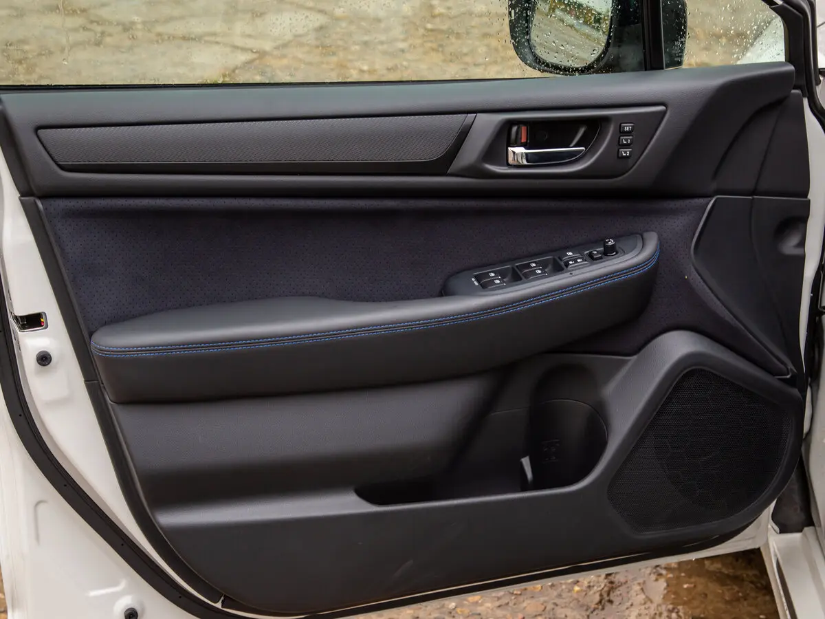 Subaru Legacy VI Рестайлинг Седан — фото 24