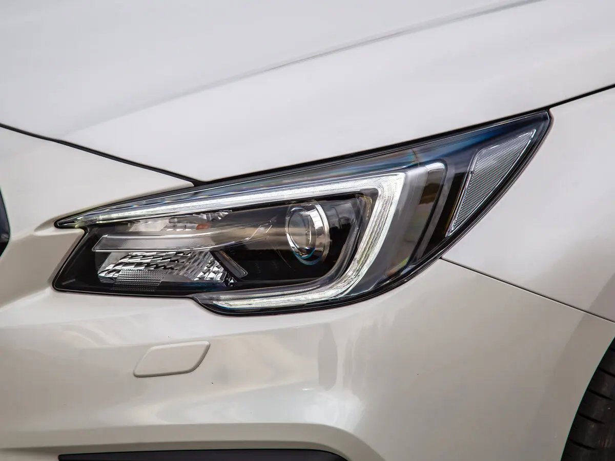 Subaru Legacy VI Рестайлинг Седан — фото 28