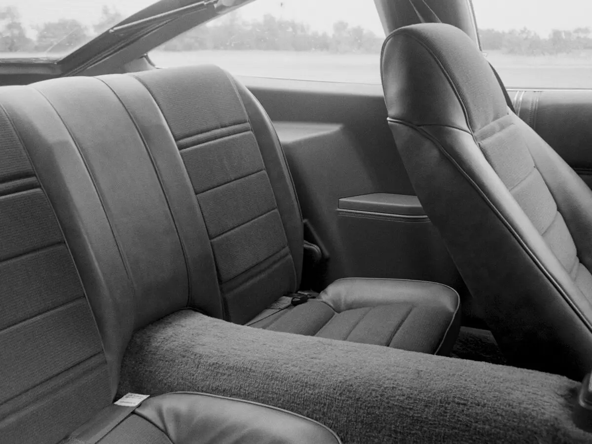 Oldsmobile Starfire II Хэтчбек 3 дв. — сүрөт 3