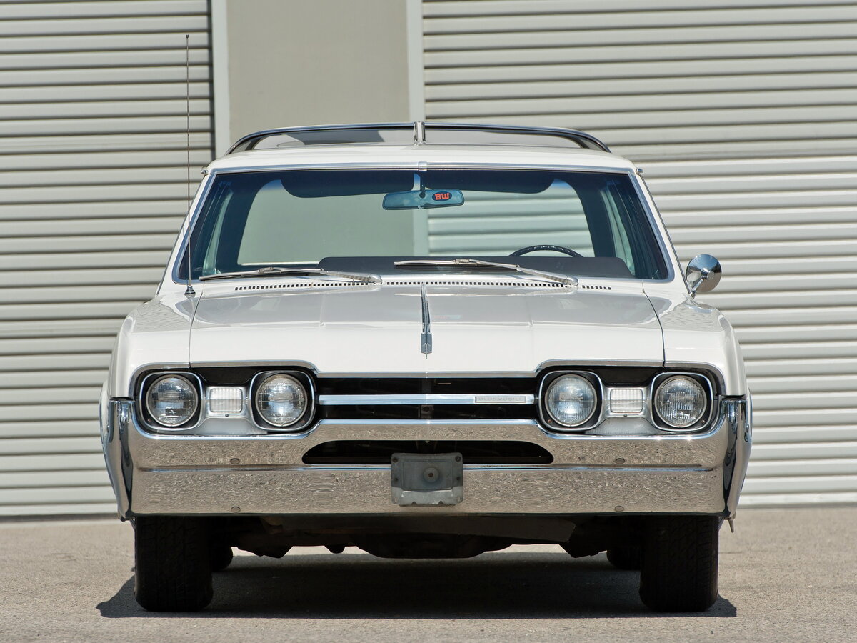 Oldsmobile Vista Cruiser I Универсал 5 дв. — фото 3