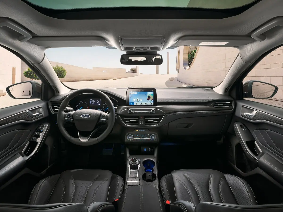 Ford Focus IV Хэтчбек 5 дв. — фото 6