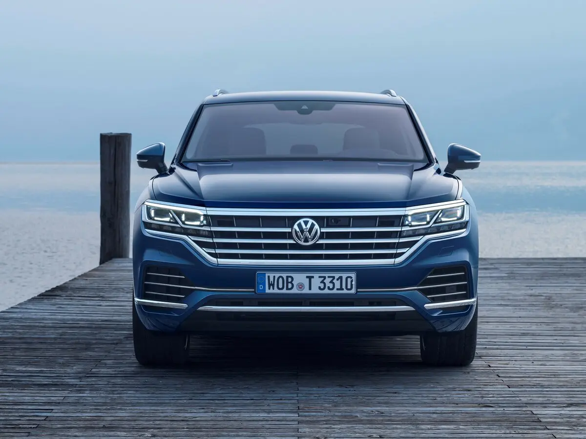 Volkswagen Touareg III Внедорожник 5 дв. — photo 3