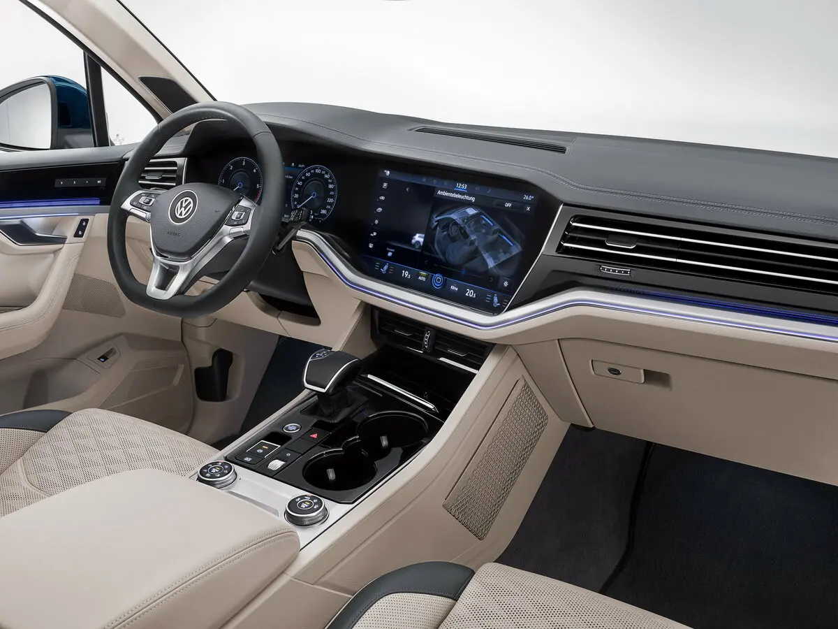 Volkswagen Touareg III Внедорожник 5 дв. — photo 7