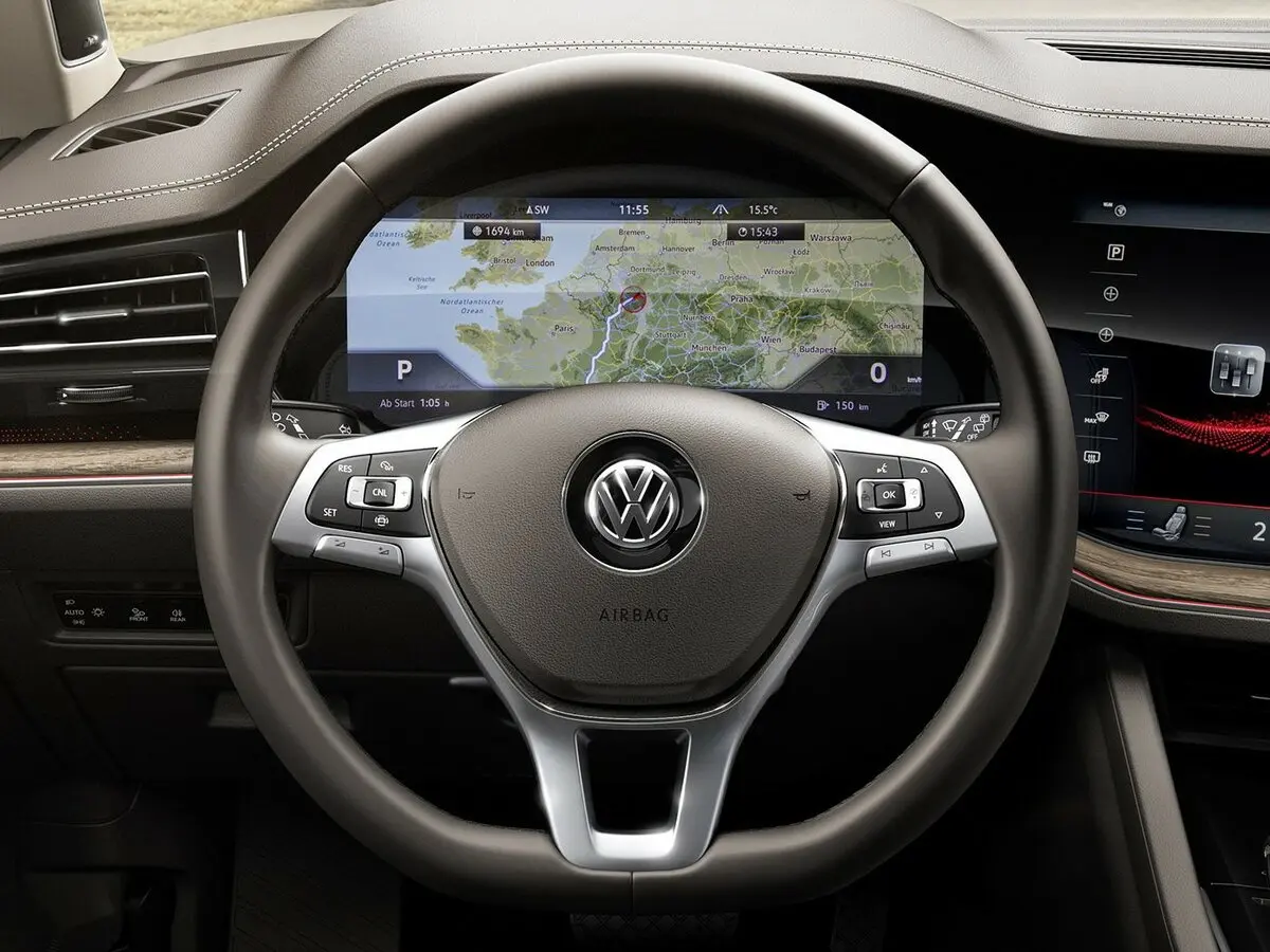 Volkswagen Touareg III Внедорожник 5 дв. — photo 9
