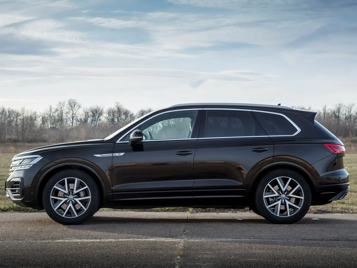 Volkswagen Touareg III Внедорожник 5 дв. — photo 19