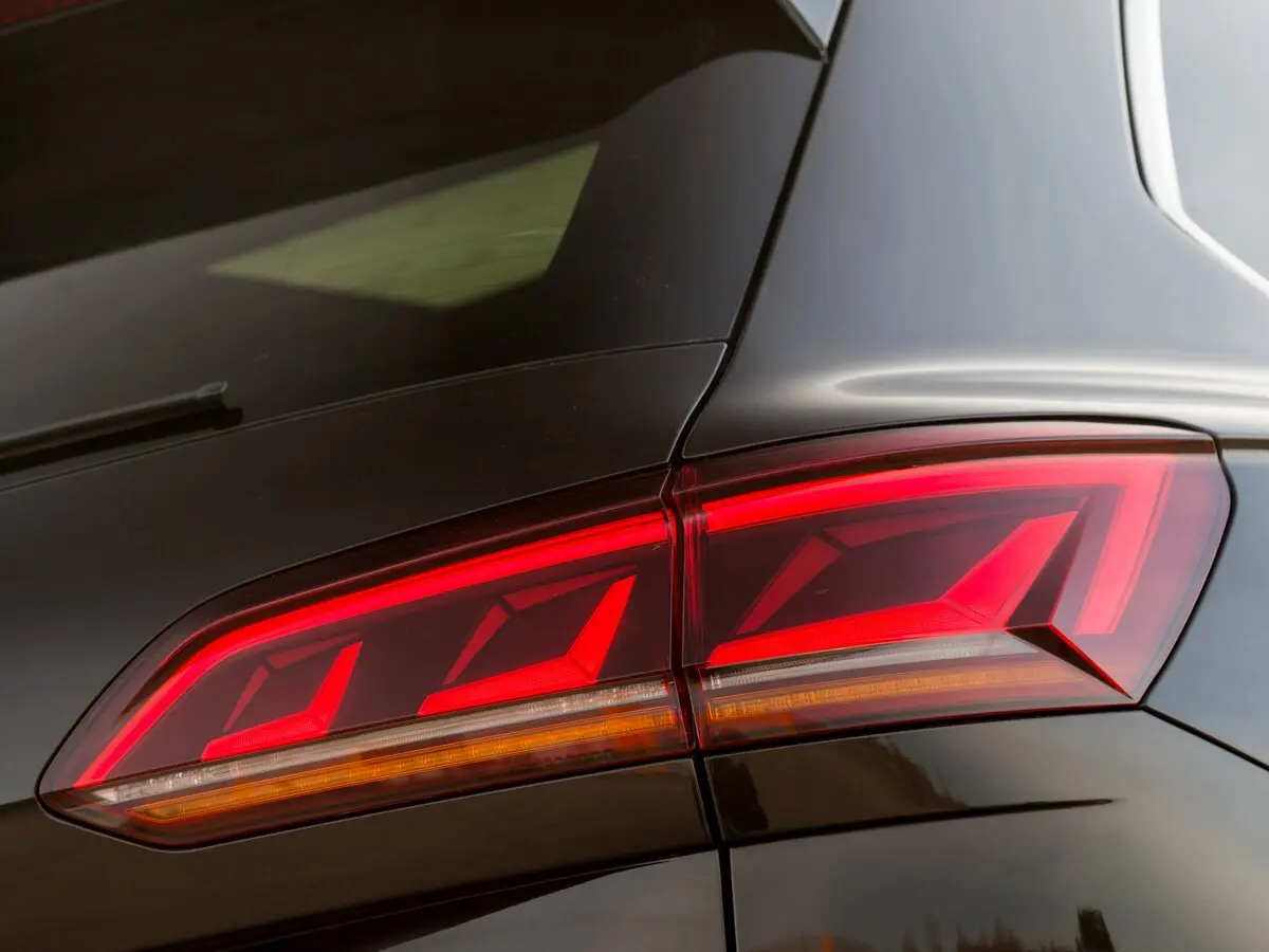Volkswagen Touareg III Внедорожник 5 дв. — photo 34