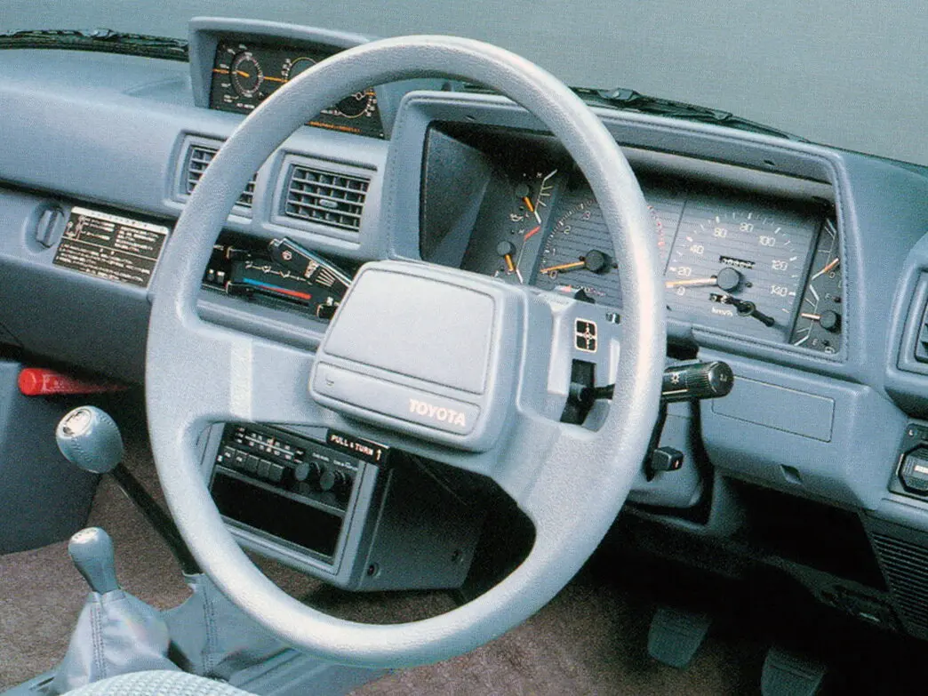 Toyota Hilux IV Пикап Двойная кабина — сүрөт 3