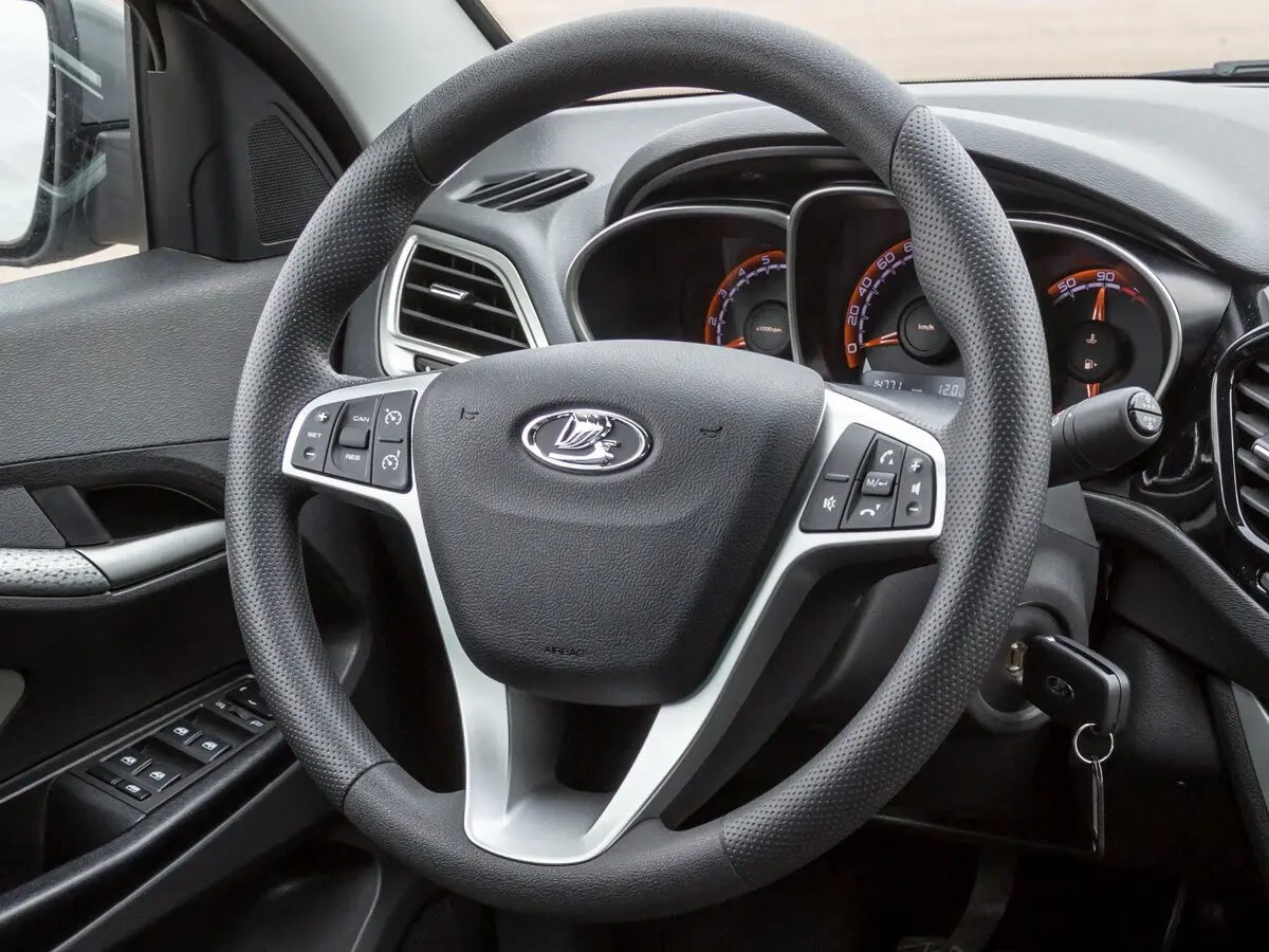 Lada (ВАЗ) Vesta I Седан Cross — photo 25
