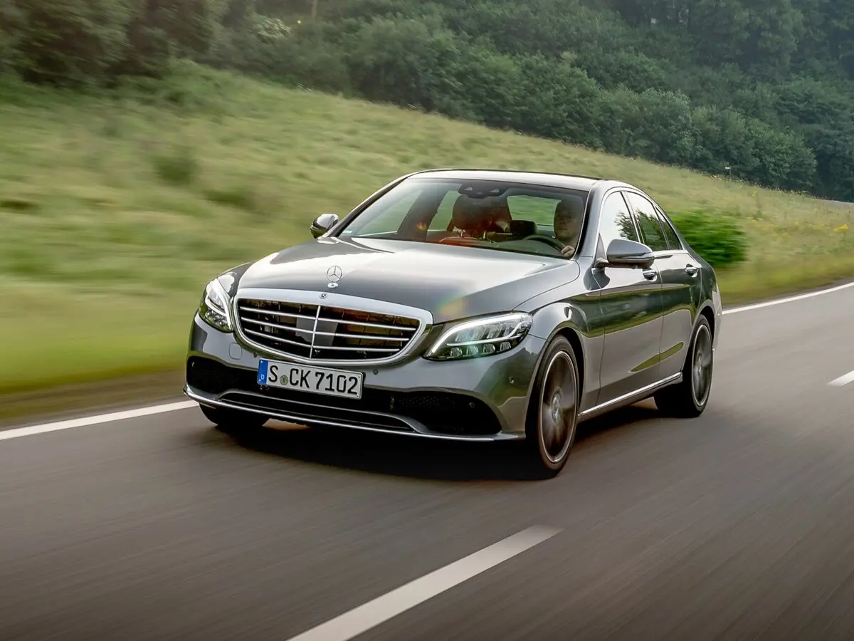 Mercedes-Benz C-Класс IV (W205) Рестайлинг Седан — 照片 3