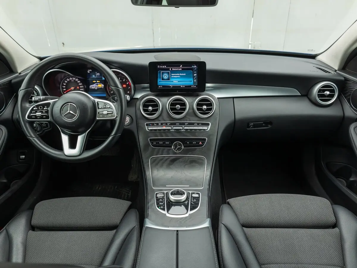 Mercedes-Benz C-Класс IV (W205) Рестайлинг Седан — 照片 20