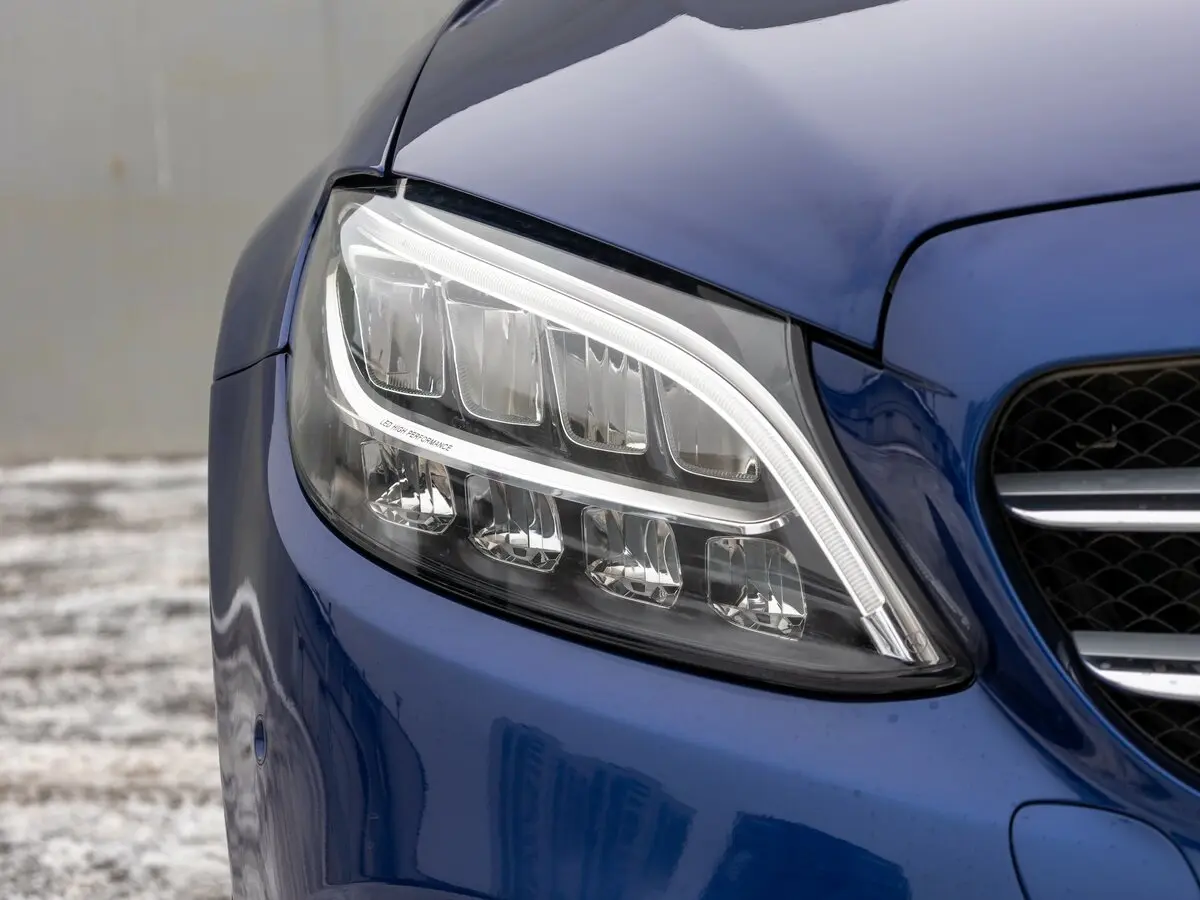 Mercedes-Benz C-Класс IV (W205) Рестайлинг Седан — 照片 29
