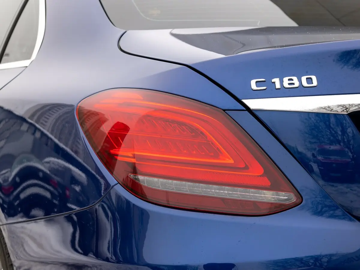 Mercedes-Benz C-Класс IV (W205) Рестайлинг Седан — 照片 30