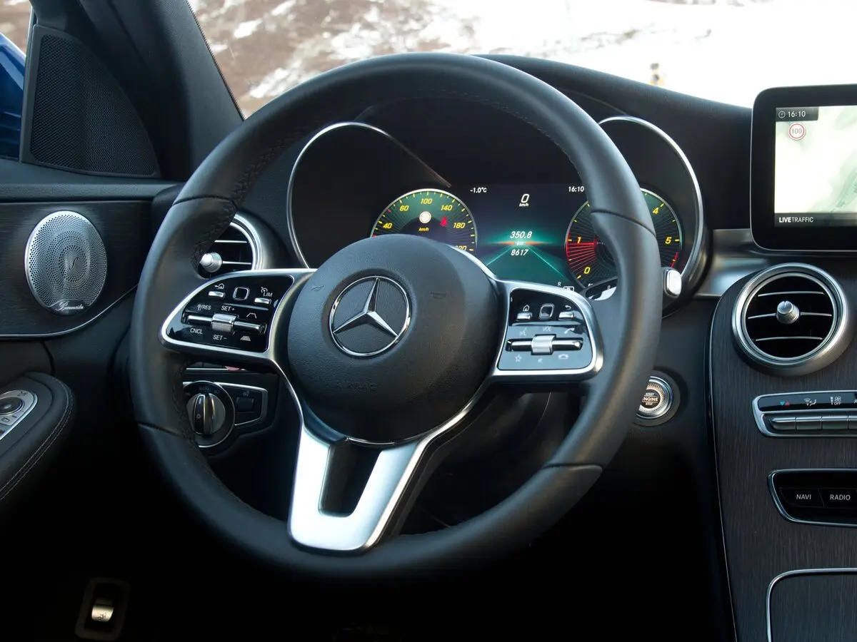 Mercedes-Benz C-Класс IV (W205) Рестайлинг Универсал 5 дв. — 照片 9