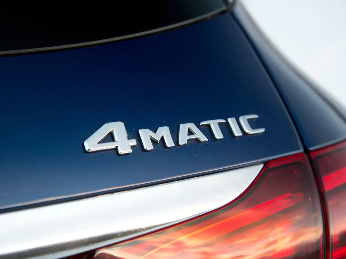 Mercedes-Benz C-Класс IV (W205) Рестайлинг Универсал 5 дв. — 照片 13