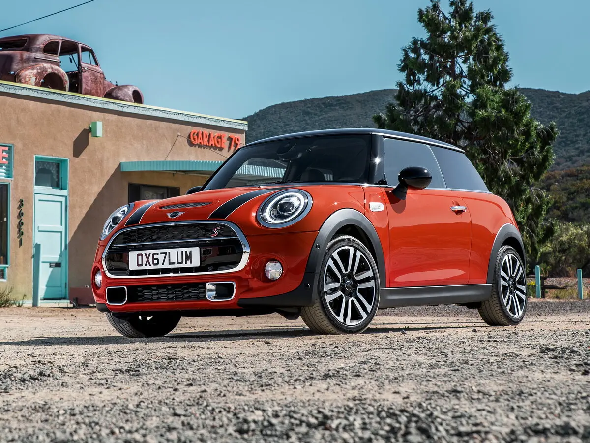 Mini Hatch III (F55/F56) Рестайлинг Хэтчбек 3 дв.