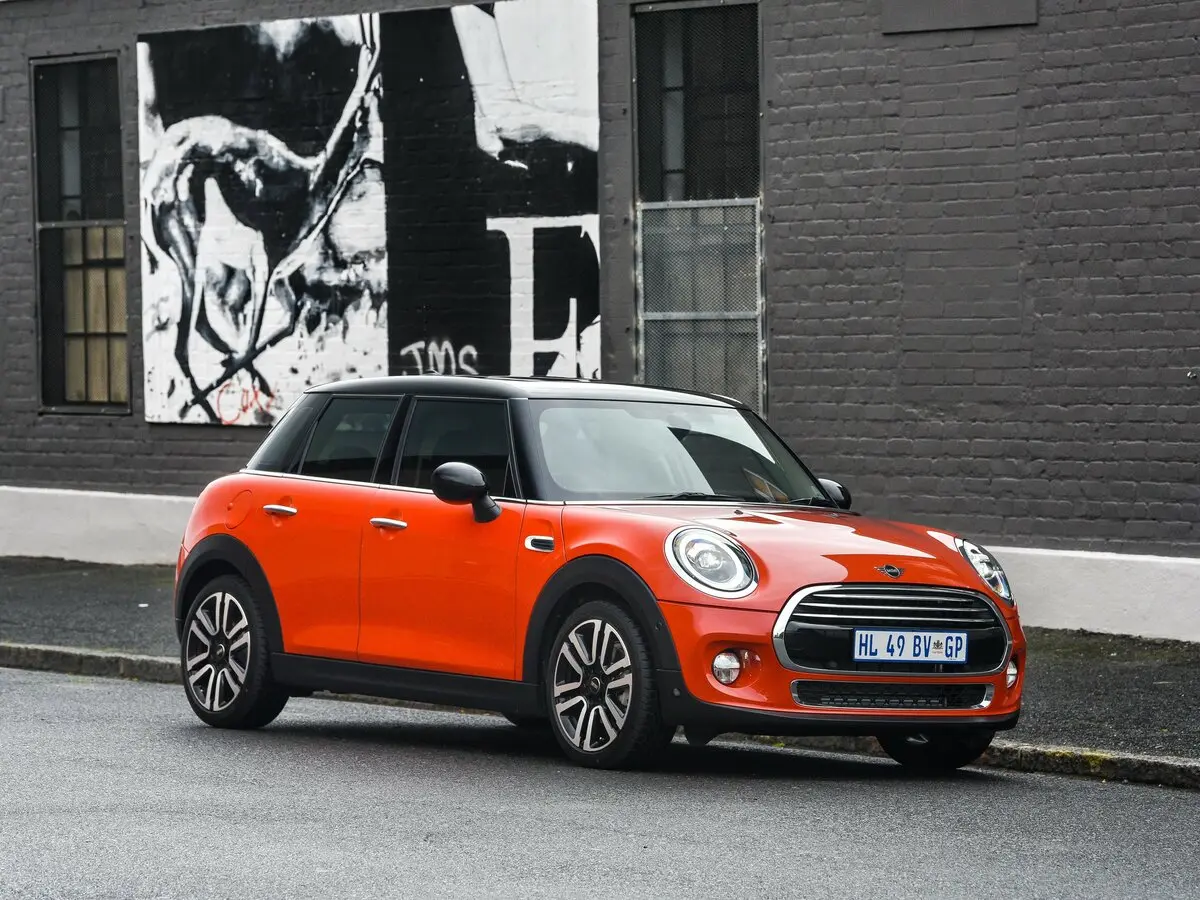 Mini Hatch III (F55/F56) Рестайлинг Хэтчбек 5 дв.