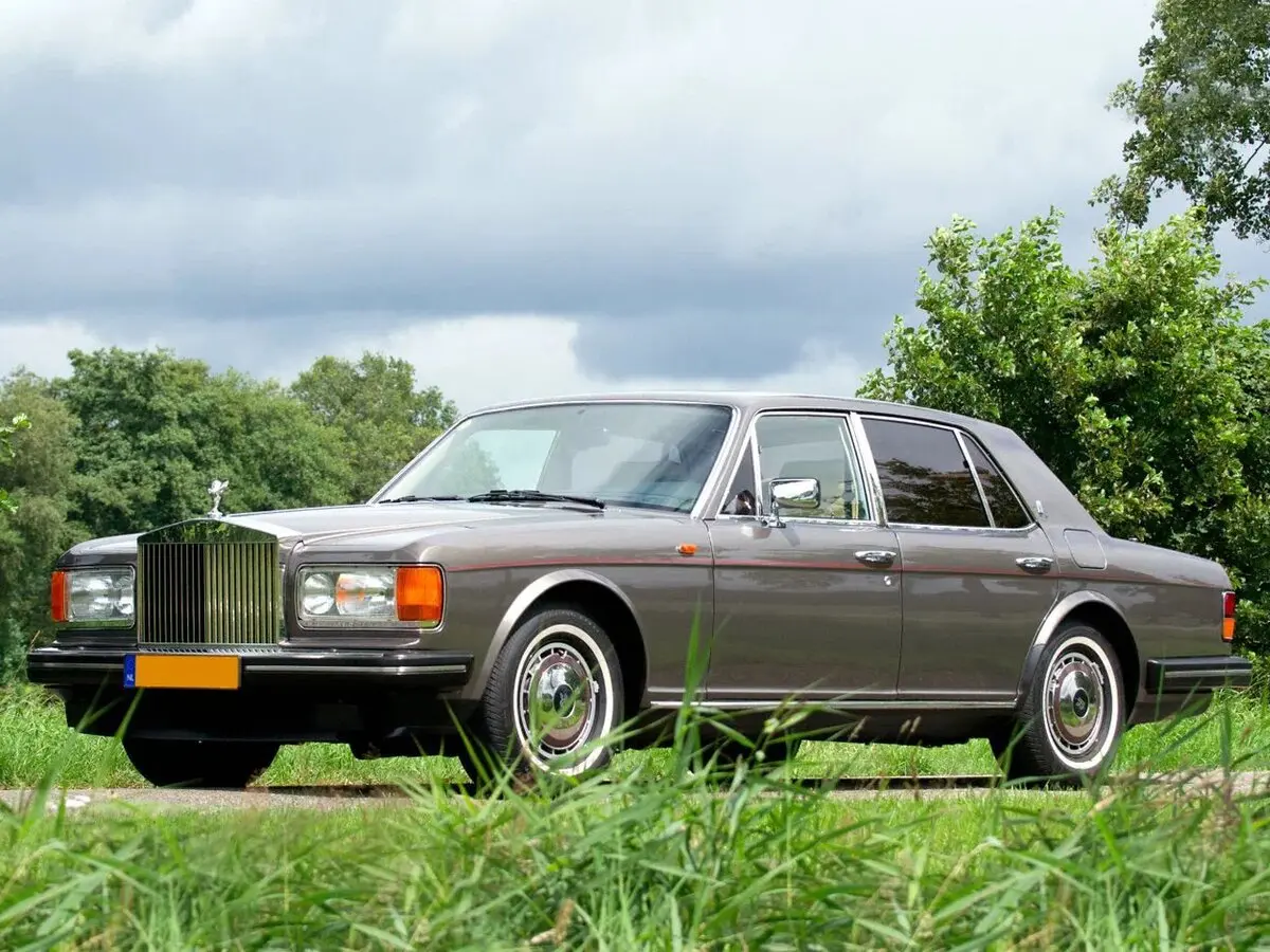 Rolls-Royce Silver Spirit Mark II Седан — сүрөт 2