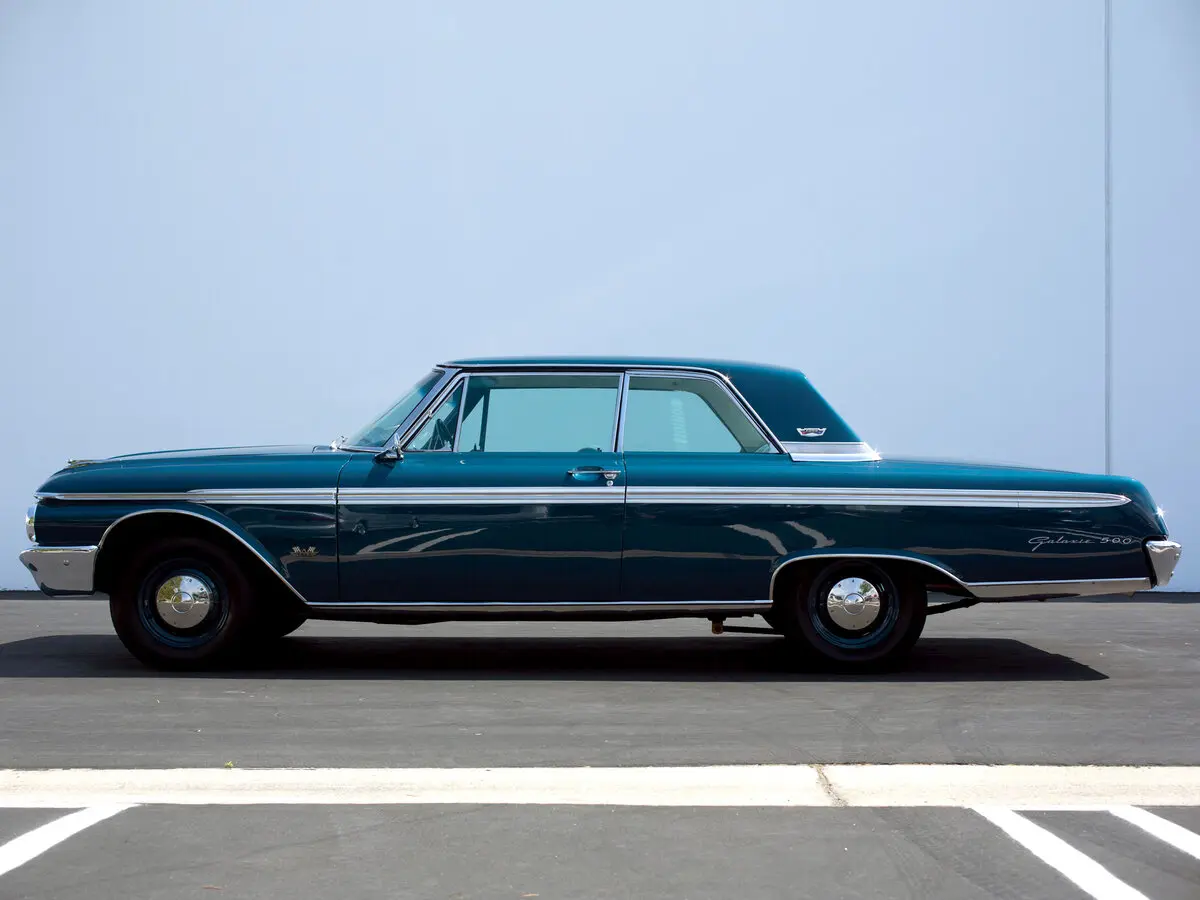 Ford Galaxie II Купе — 照片 2
