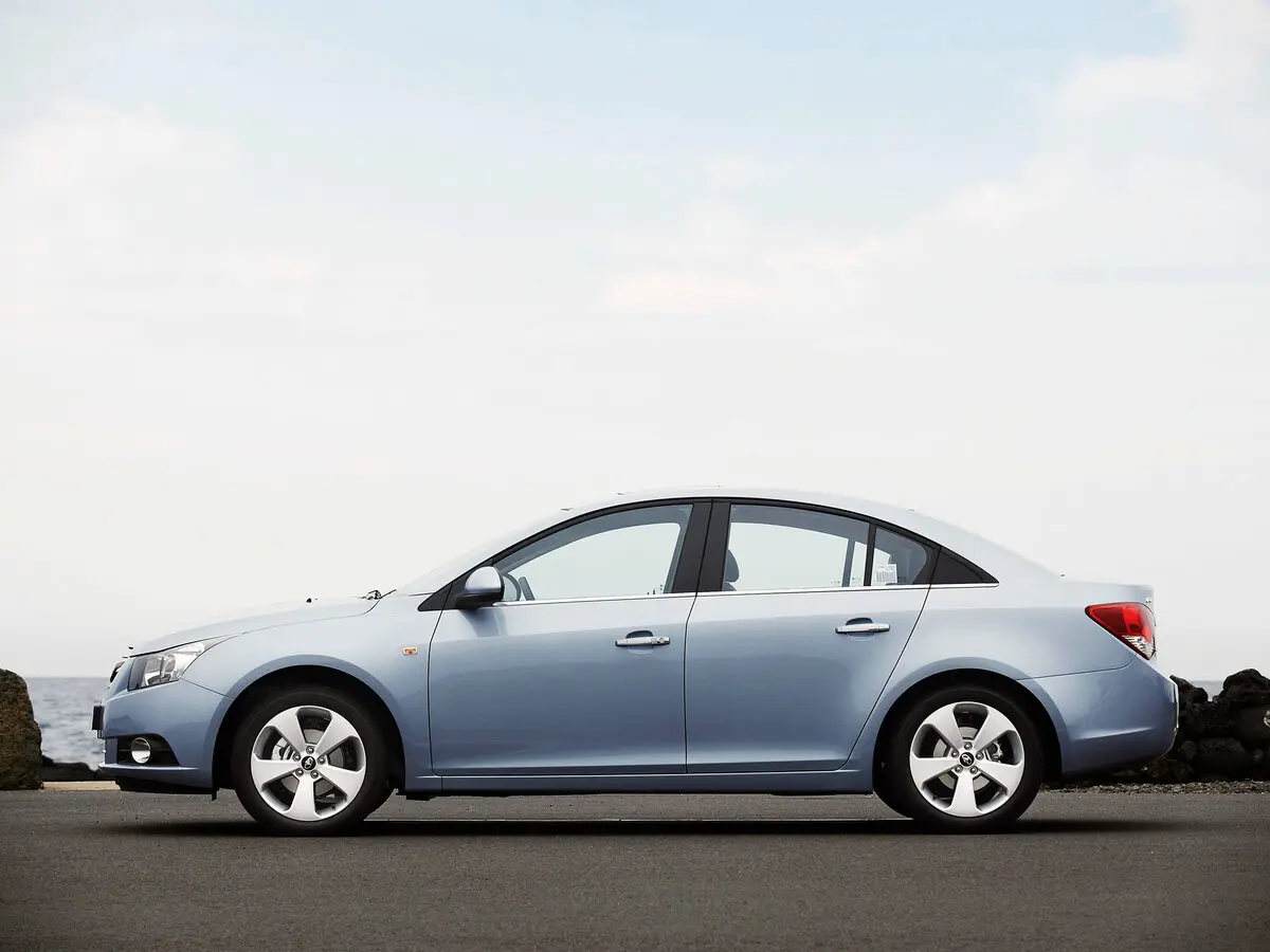 Daewoo Lacetti Premiere J300 Седан — photo 2