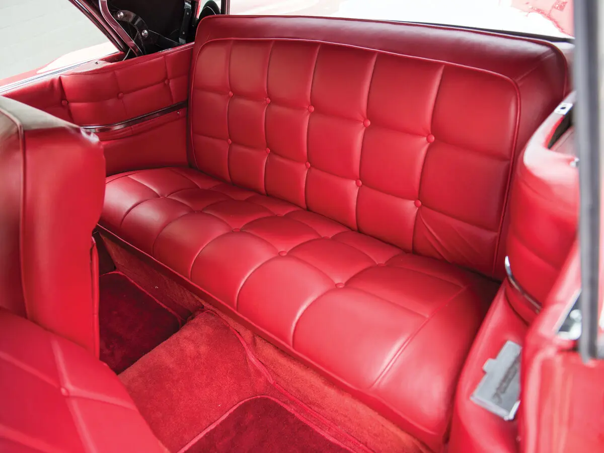 Lincoln Continental III (Mark V) Кабриолет — 照片 8