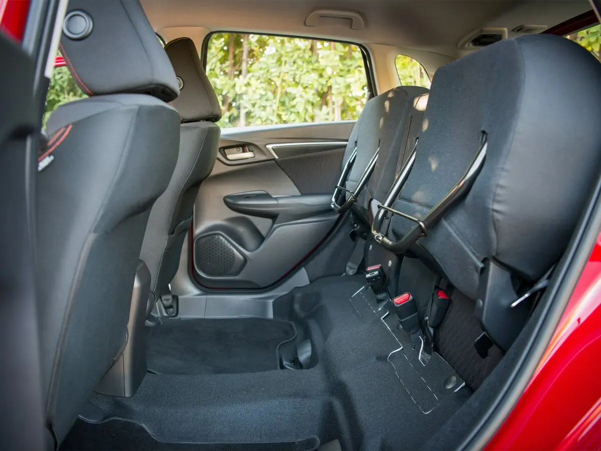 Honda Jazz III Рестайлинг Хэтчбек 5 дв. — фото 9