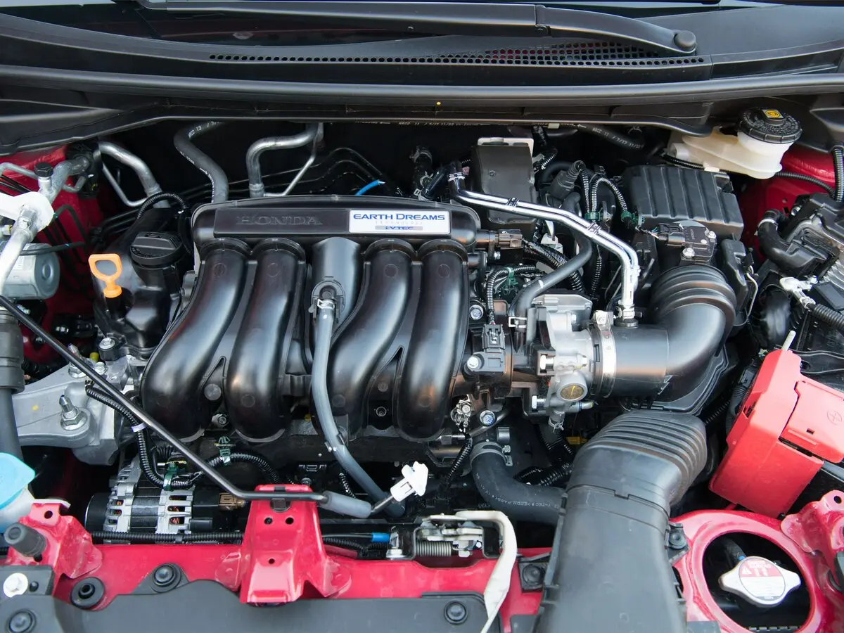 Honda Jazz III Рестайлинг Хэтчбек 5 дв. — фото 14